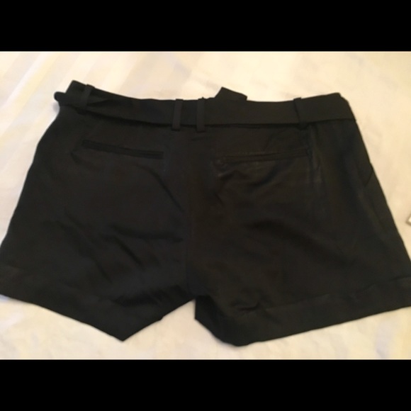 Black shorts - Picture 6 of 8